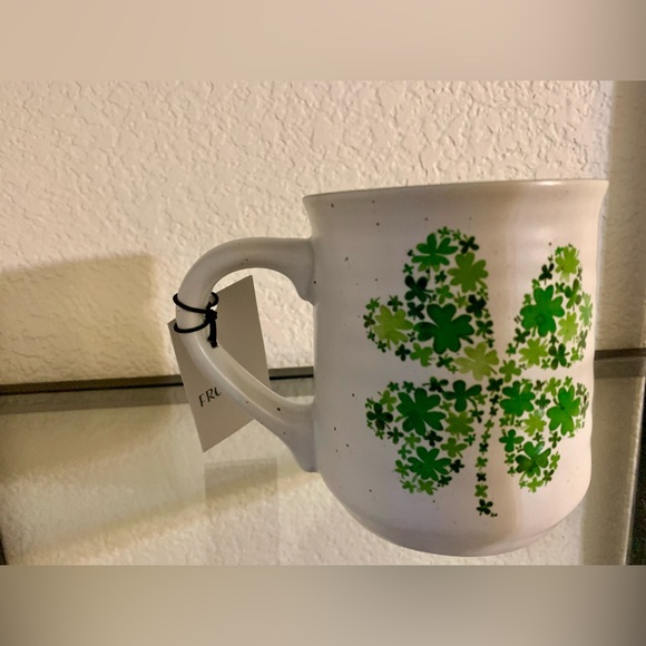 NEW Green Shamrock Hand Painted 18oz Mug St. Patrick’s Day Irish Coffee Tea Cup - Picture 9 of 15